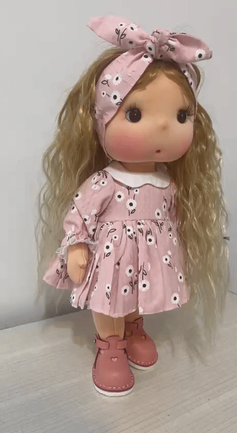 عروسک پارچه ای دست ساز دخترانه صورتی طرح لوکس